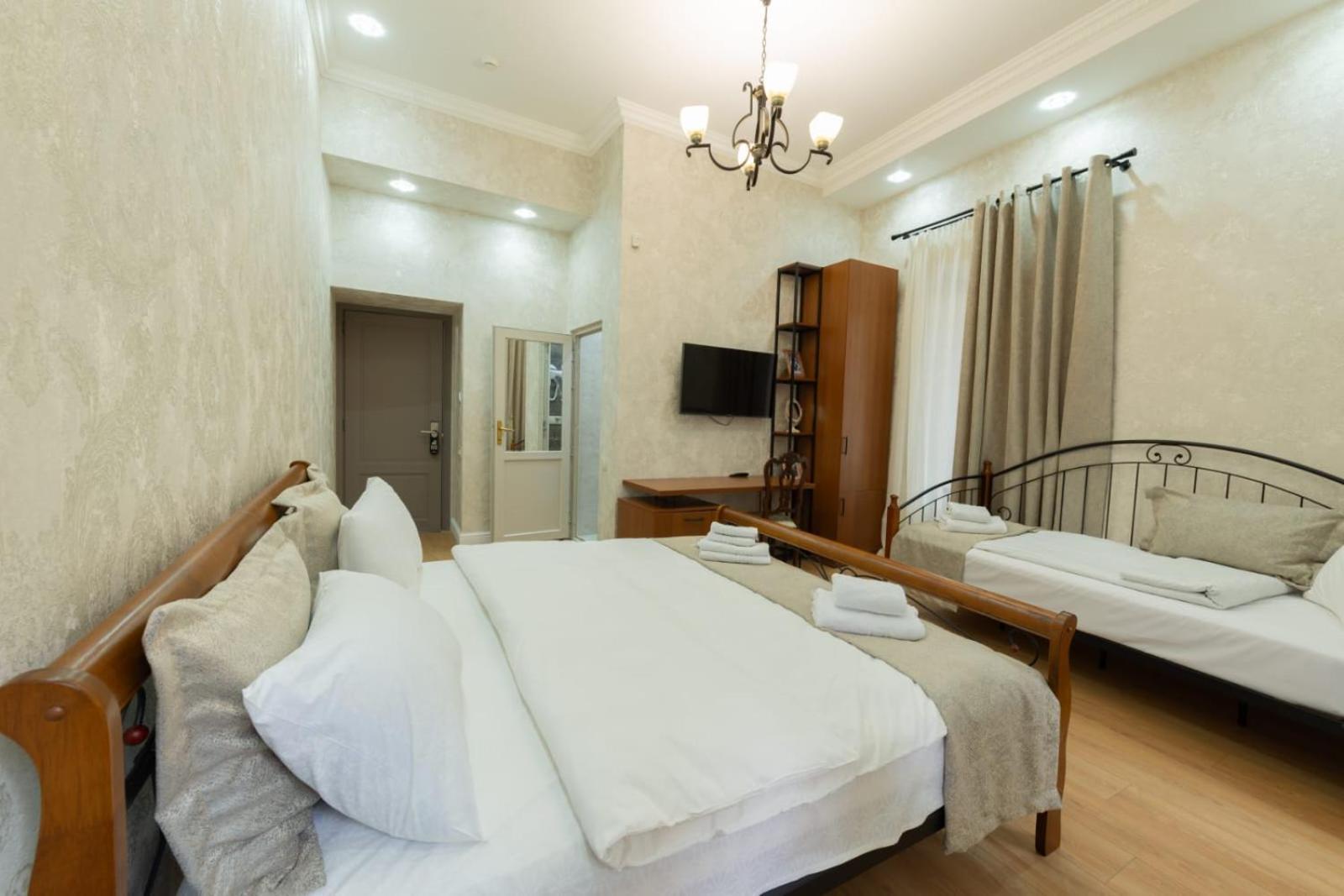 Marita Hotel Tbilisi Bagian luar foto