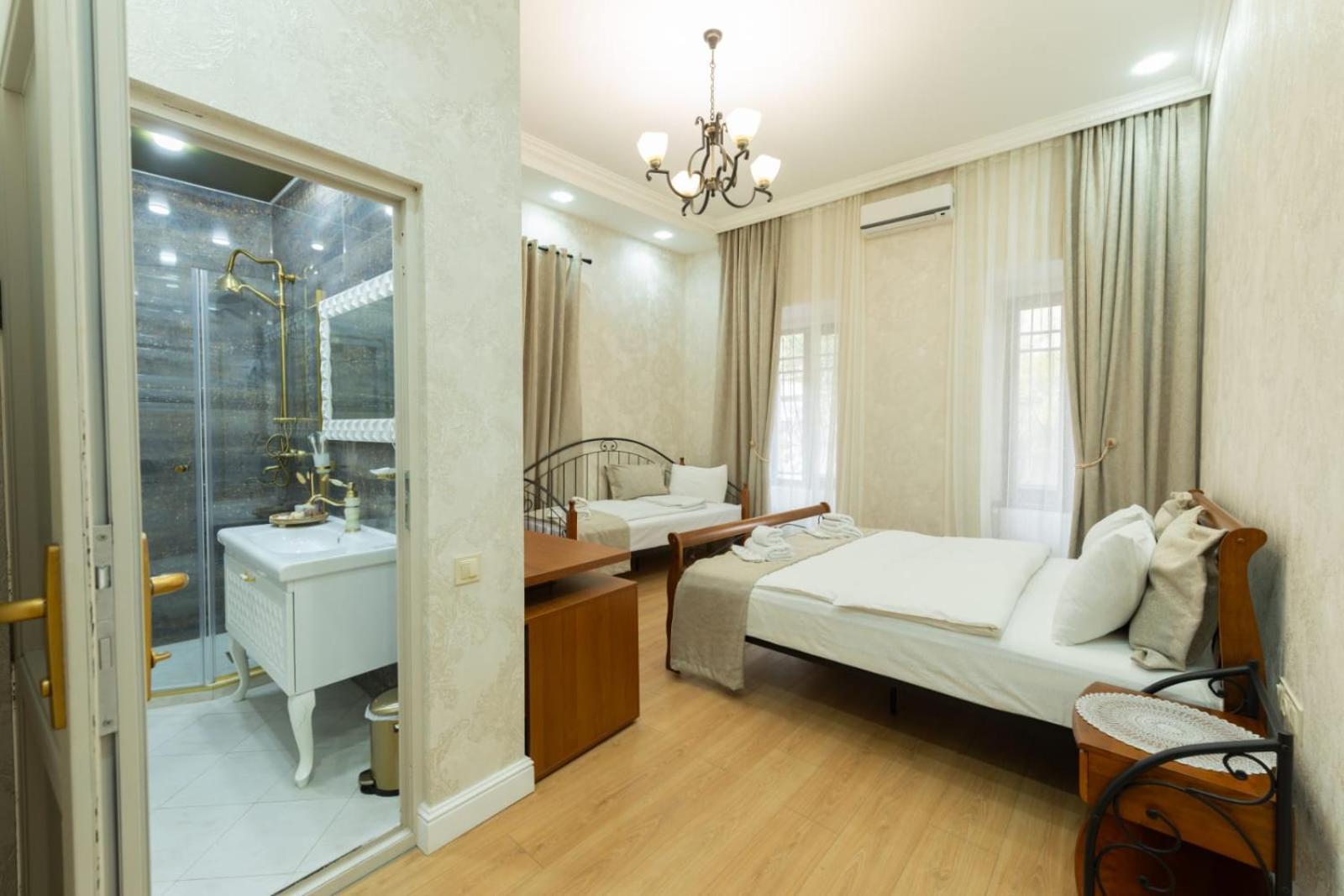 Marita Hotel Tbilisi Bagian luar foto